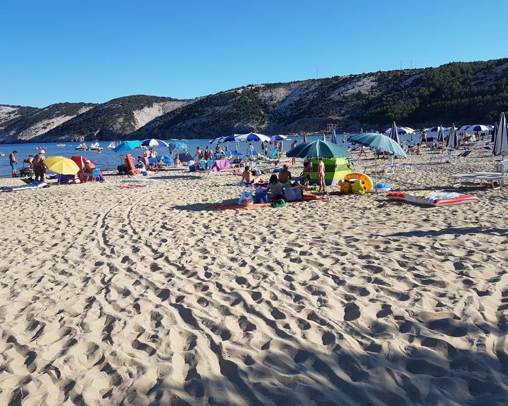 apartments-roza-lopar-1 apartments-roza-lopar-1